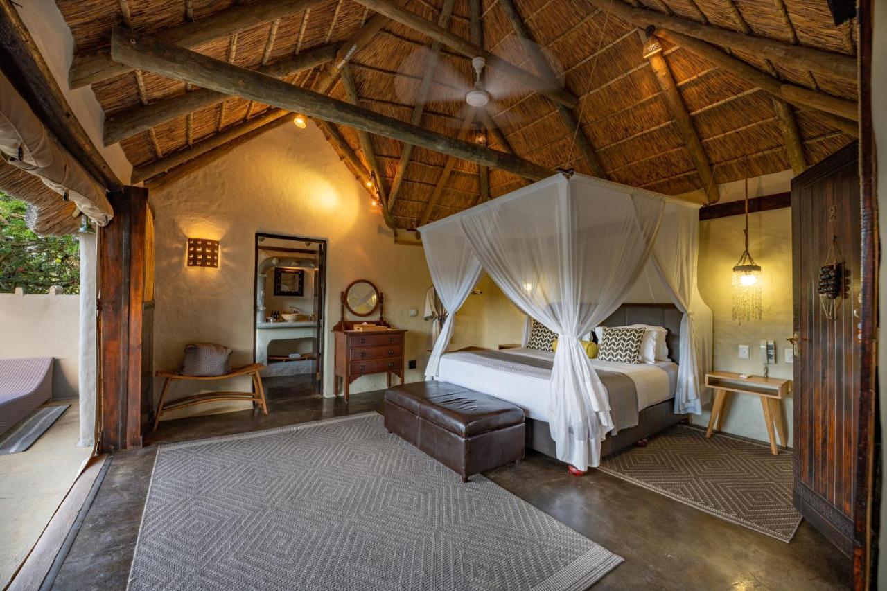 Safari Lodge - Заповедник Амакхала Экстерьер фото